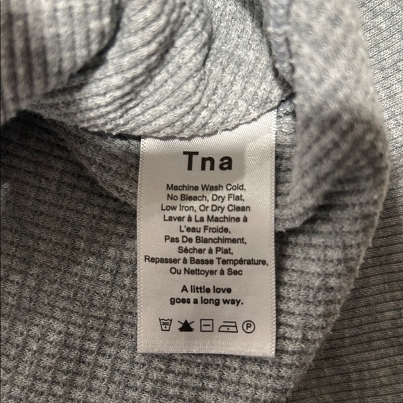 TNA Heather Gray Waffle Long Sleeve T-Shirt Size Large - Picture 6 of 7